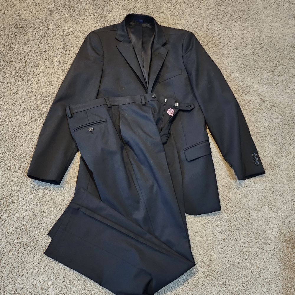 Boys Jos A Banks Size 18 Black